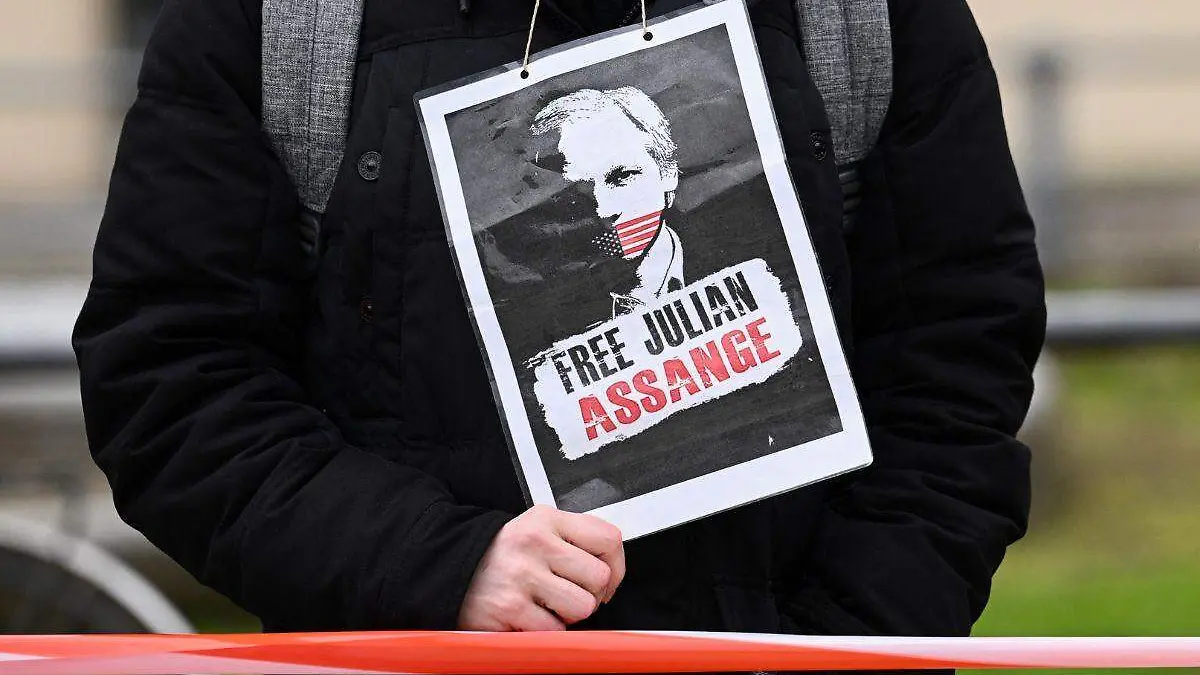 Julian Assange